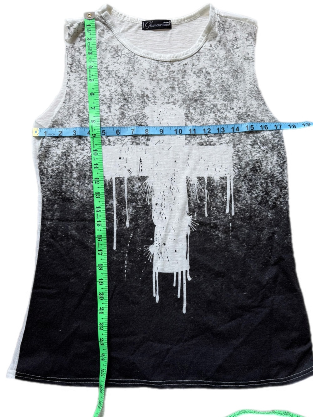 Glamour Babe Graphic Black & White Cross Print Tank M/L - Picture 4 of 7